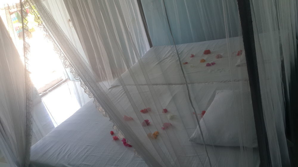 Bed and Breakfast Sea Song Unawatuna Exterior foto